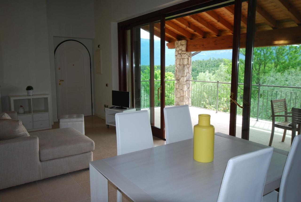 Appartamento Eagle - Theater Home Toscolano Maderno Bagian luar foto